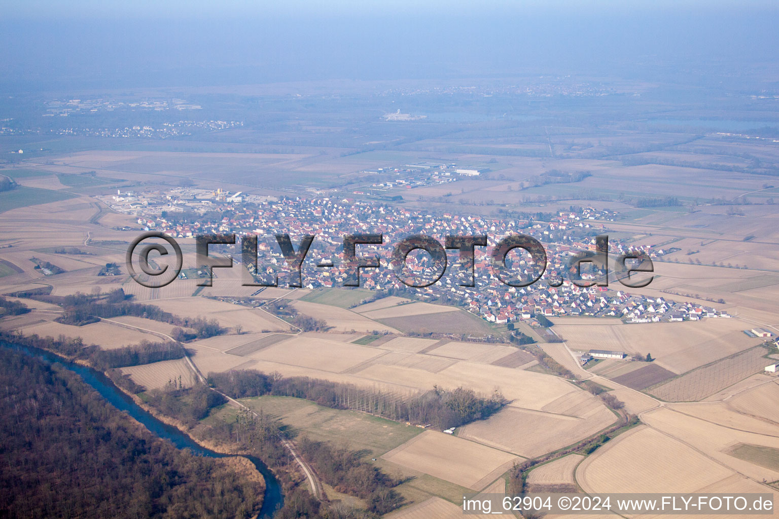 Vue d'oiseau de Kilstett dans le département Bas Rhin, France