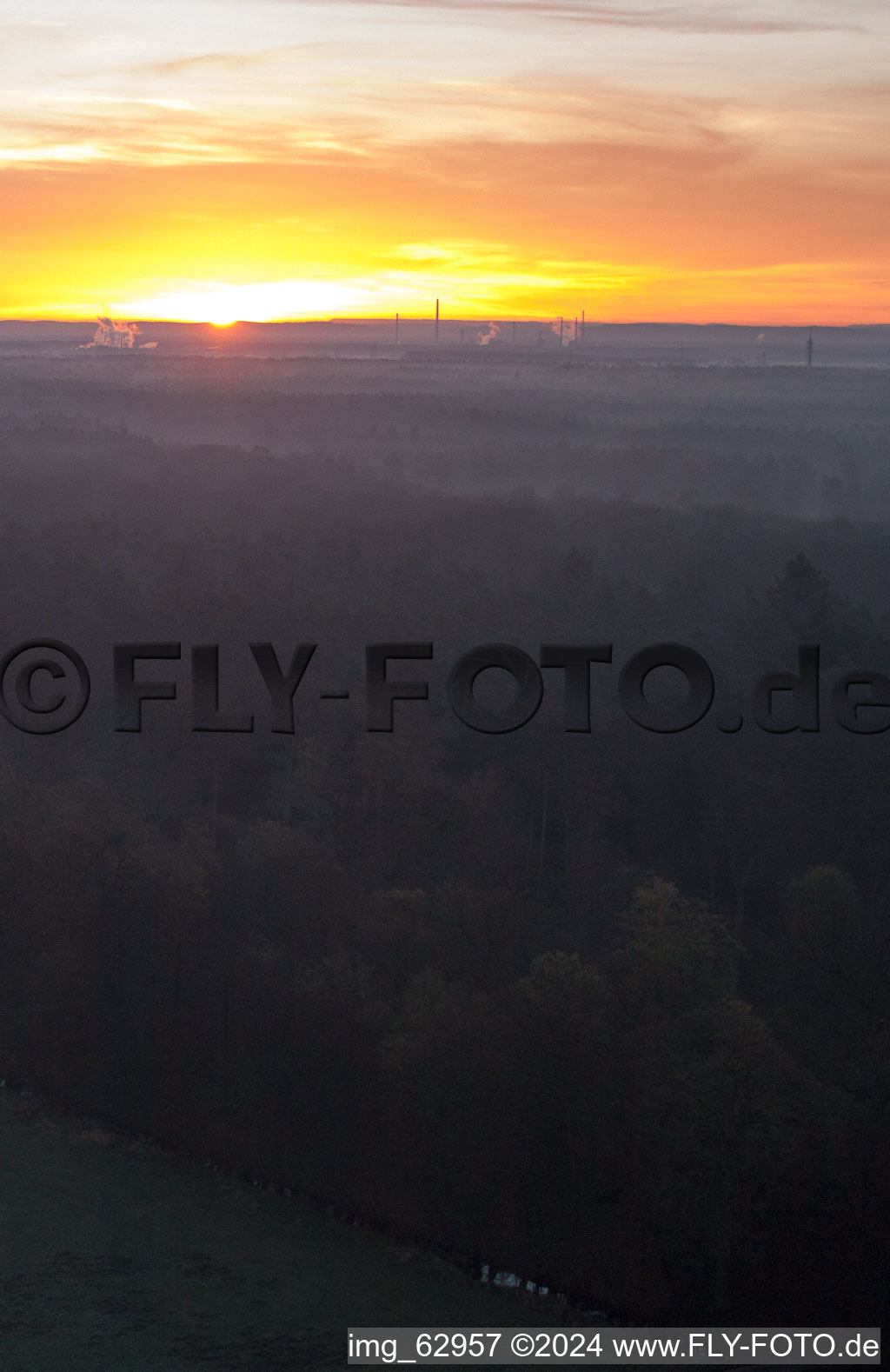 Vallée d'Otterbachtal à Minfeld dans le département Rhénanie-Palatinat, Allemagne vue d'en haut