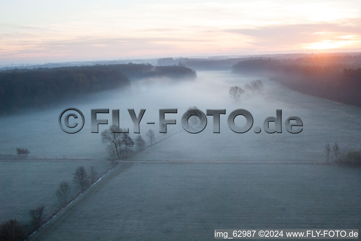 Vallée d'Otterbachtal à Minfeld dans le département Rhénanie-Palatinat, Allemagne d'en haut