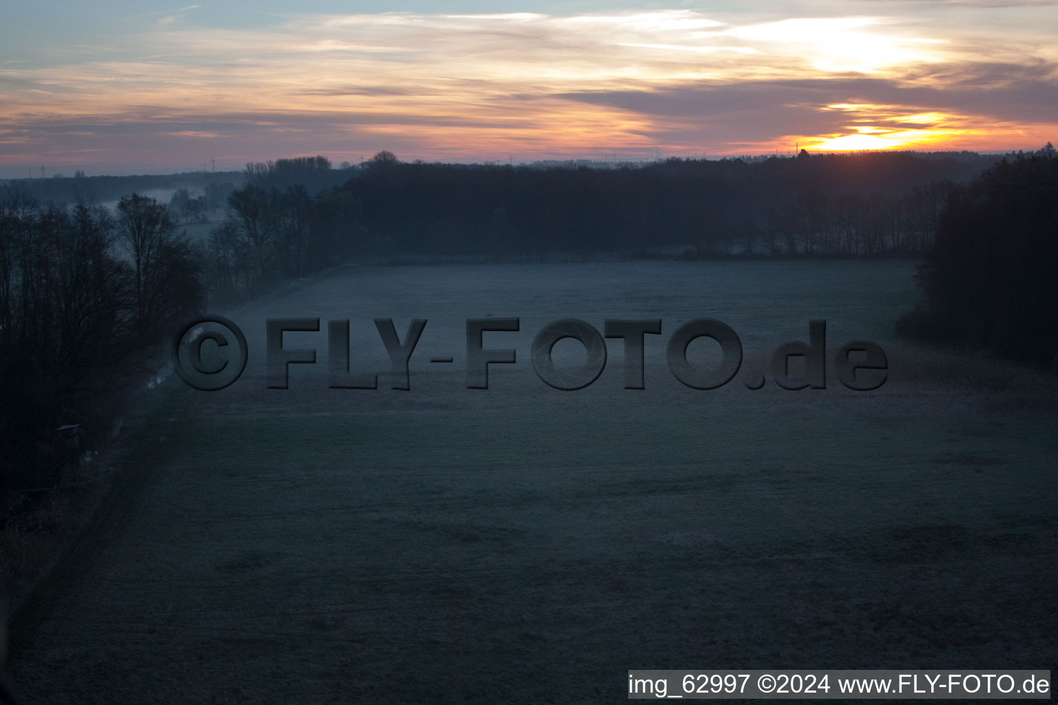 Vue d'oiseau de Vallée d'Otterbachtal à Minfeld dans le département Rhénanie-Palatinat, Allemagne