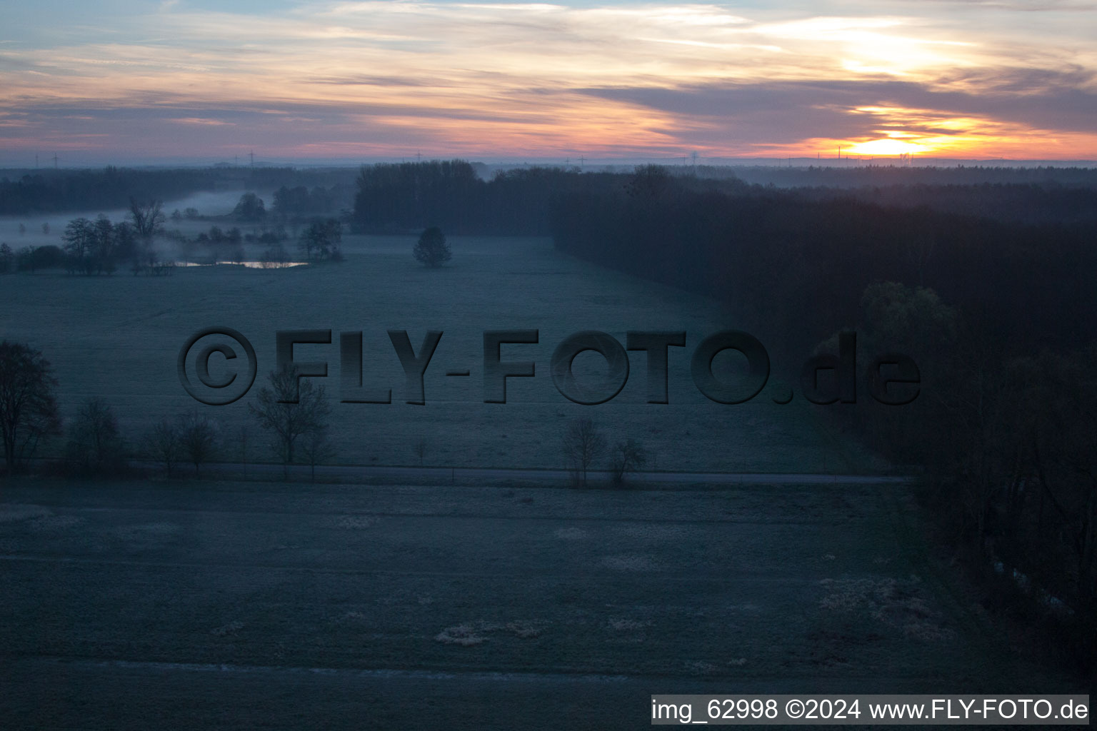 Vallée d'Otterbachtal à Minfeld dans le département Rhénanie-Palatinat, Allemagne vue du ciel