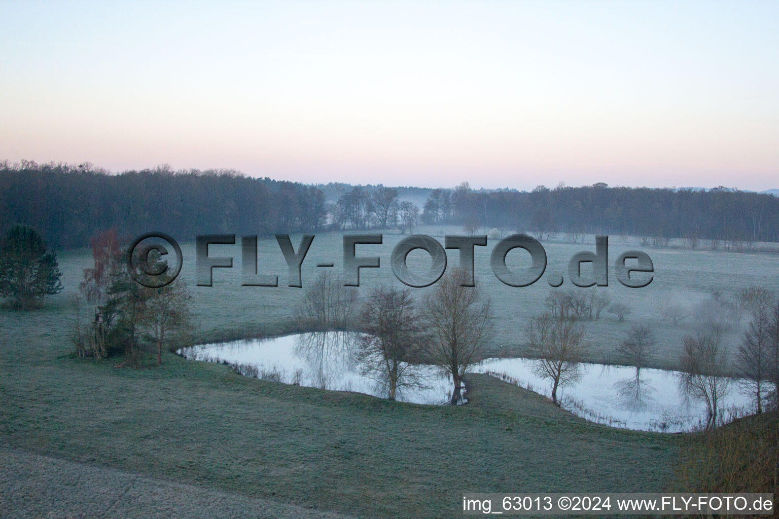 Vallée d'Otterbachtal à Minfeld dans le département Rhénanie-Palatinat, Allemagne d'en haut