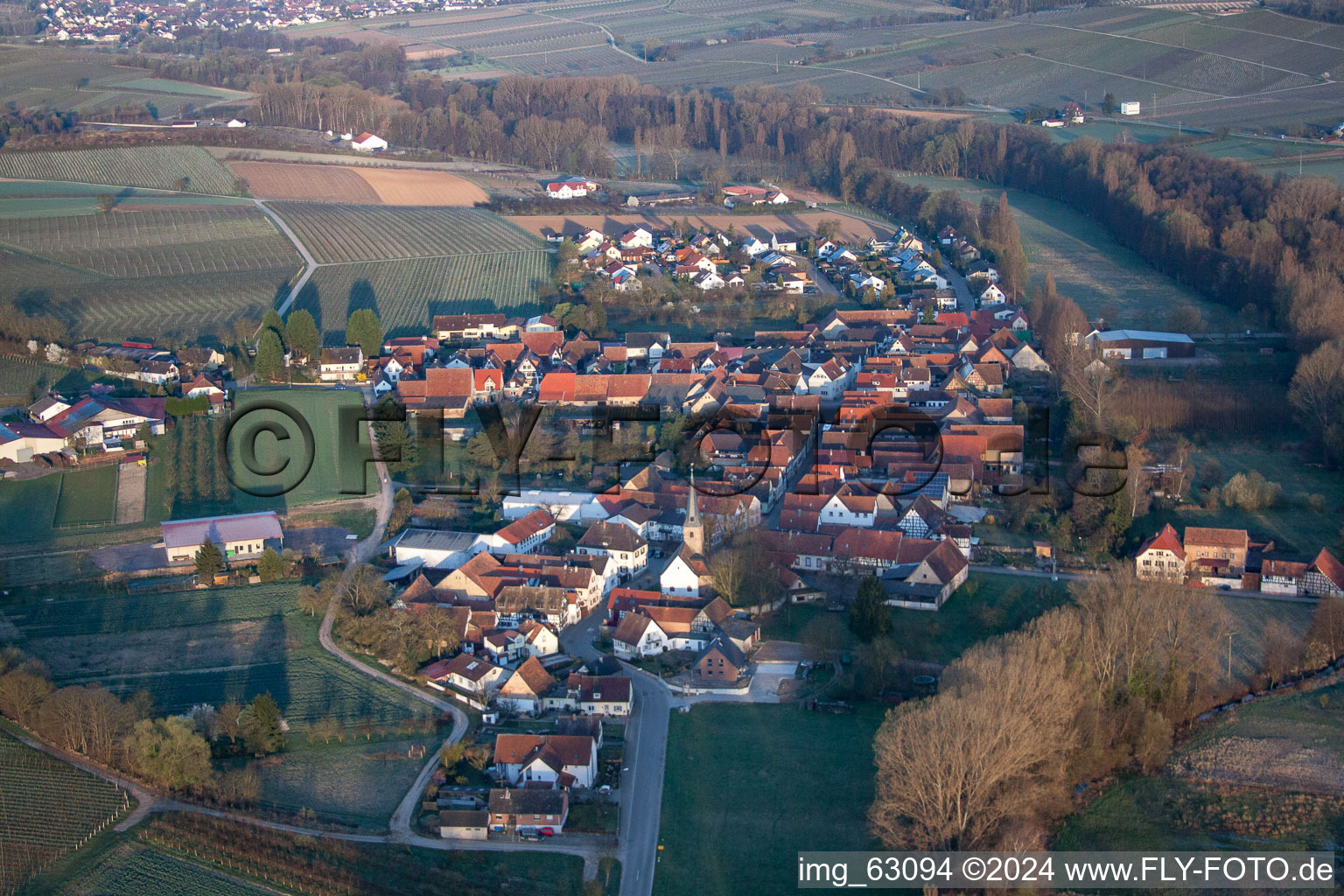 Quartier Klingen in Heuchelheim-Klingen dans le département Rhénanie-Palatinat, Allemagne vue du ciel