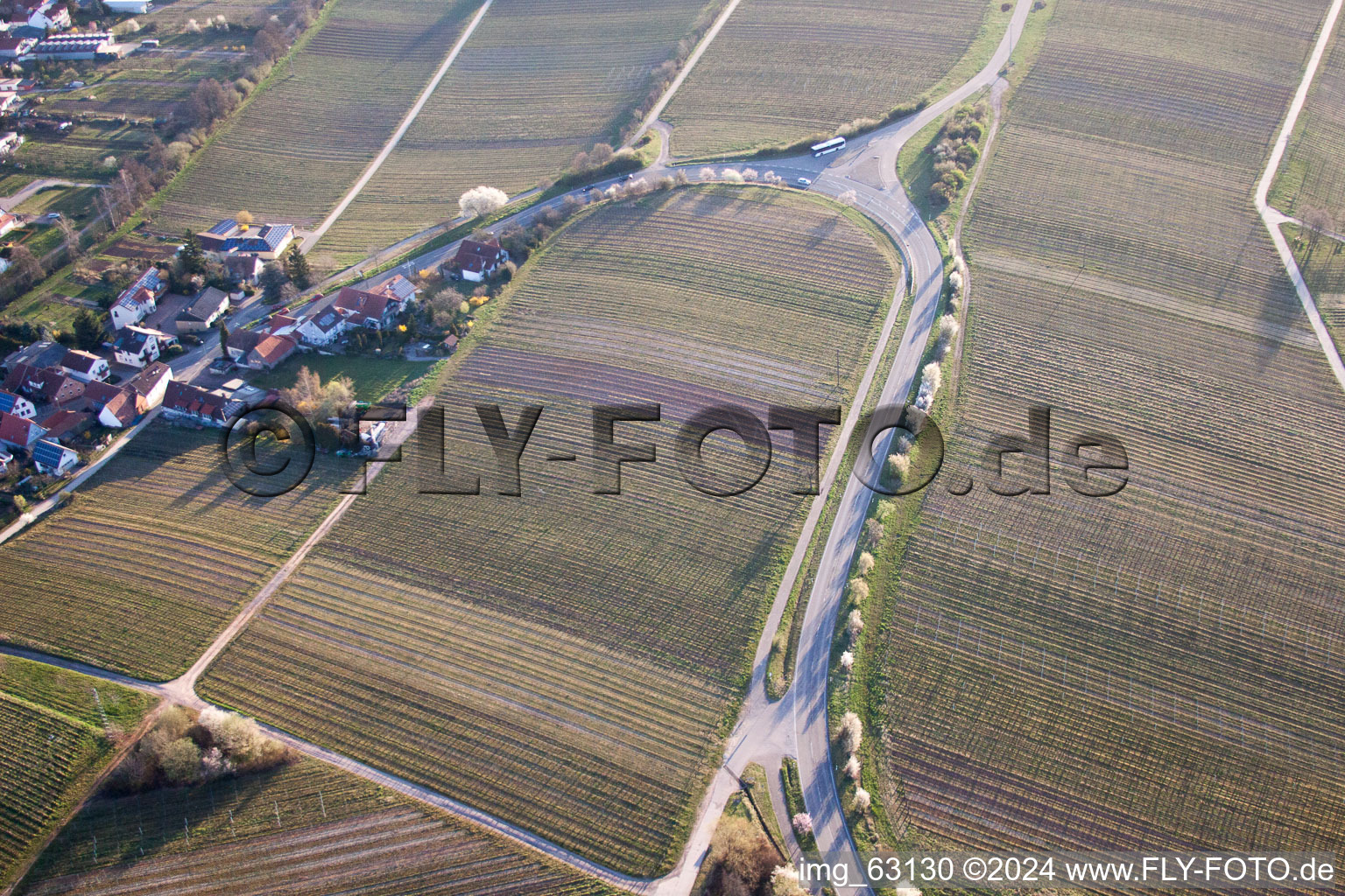 Ranschbach dans le département Rhénanie-Palatinat, Allemagne vu d'un drone