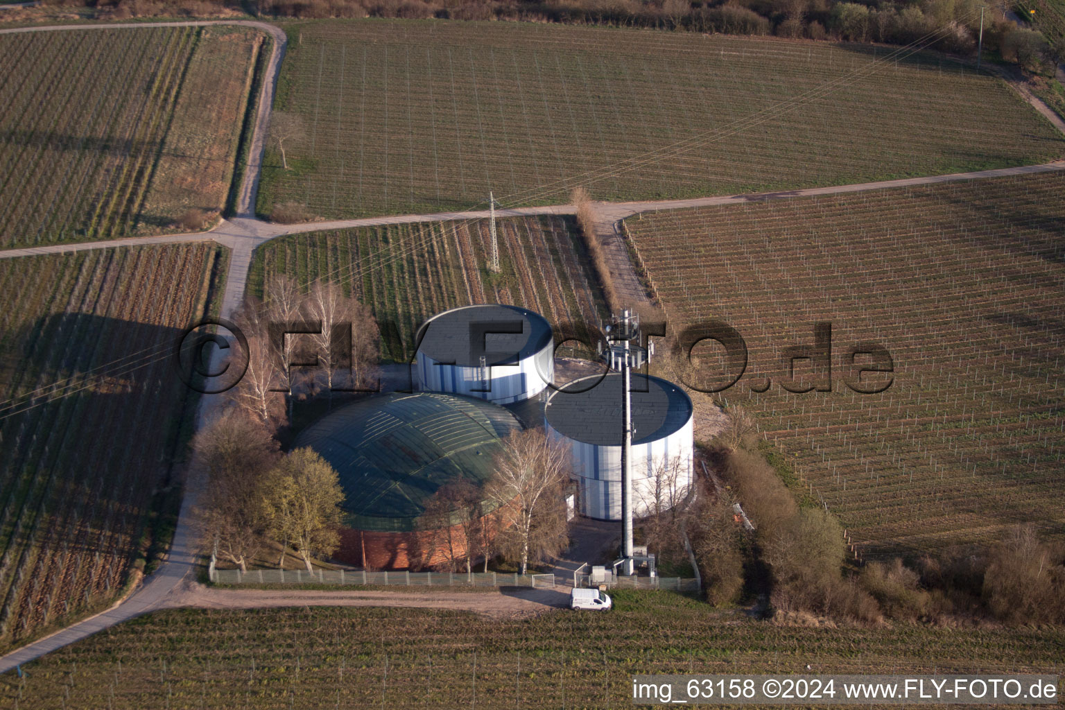 Photographie aérienne de Châteaux d'eau/réservoirs à le quartier Arzheim in Landau in der Pfalz dans le département Rhénanie-Palatinat, Allemagne