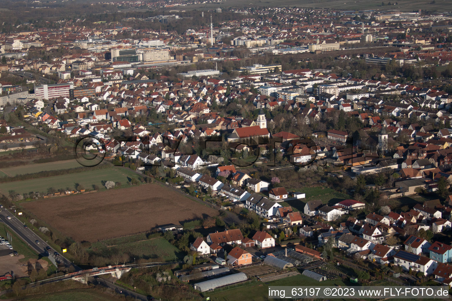 Quartier Queichheim in Landau in der Pfalz dans le département Rhénanie-Palatinat, Allemagne hors des airs