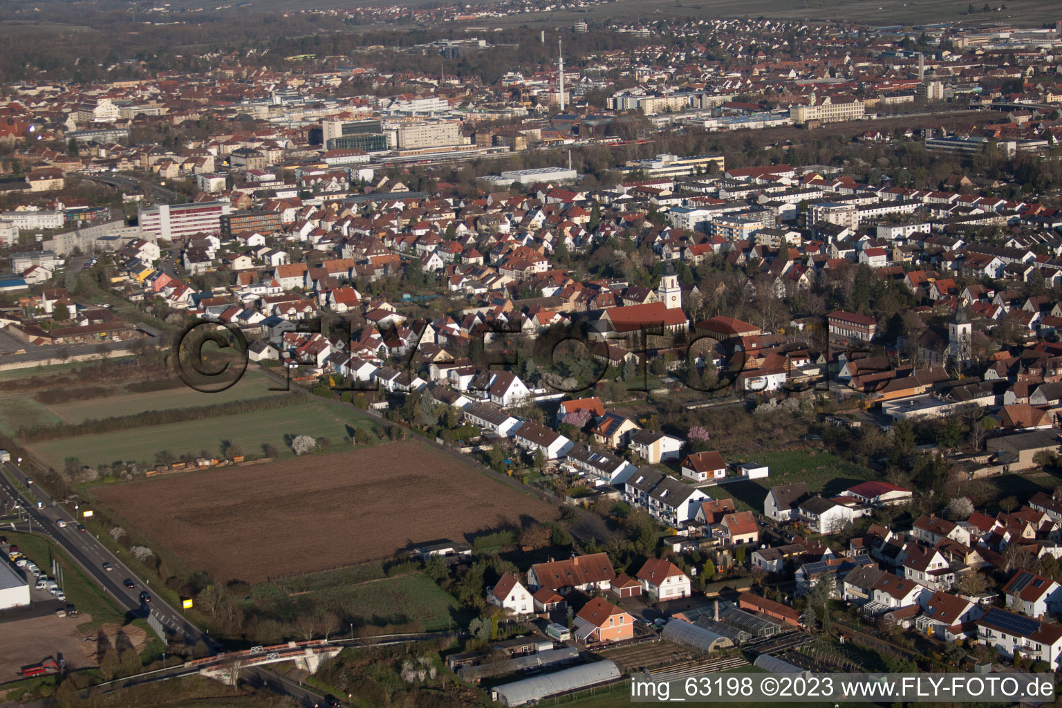 Quartier Queichheim in Landau in der Pfalz dans le département Rhénanie-Palatinat, Allemagne vue d'en haut