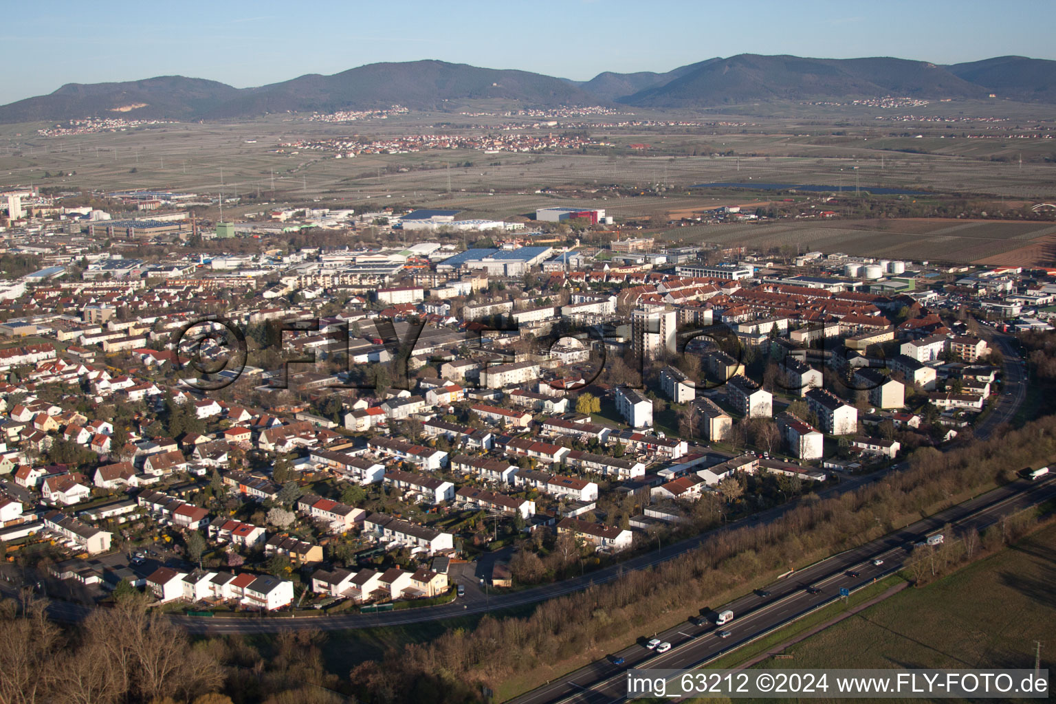 Landau in der Pfalz dans le département Rhénanie-Palatinat, Allemagne d'en haut