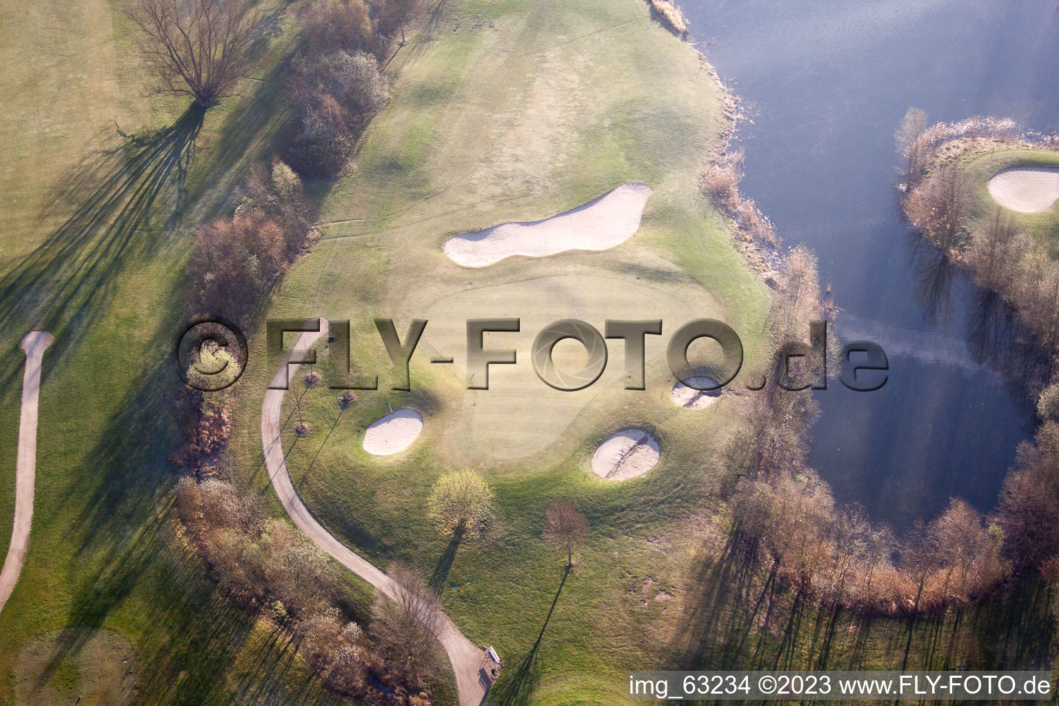 Photographie aérienne de Golfclub Dreihof à Essingen dans le département Rhénanie-Palatinat, Allemagne