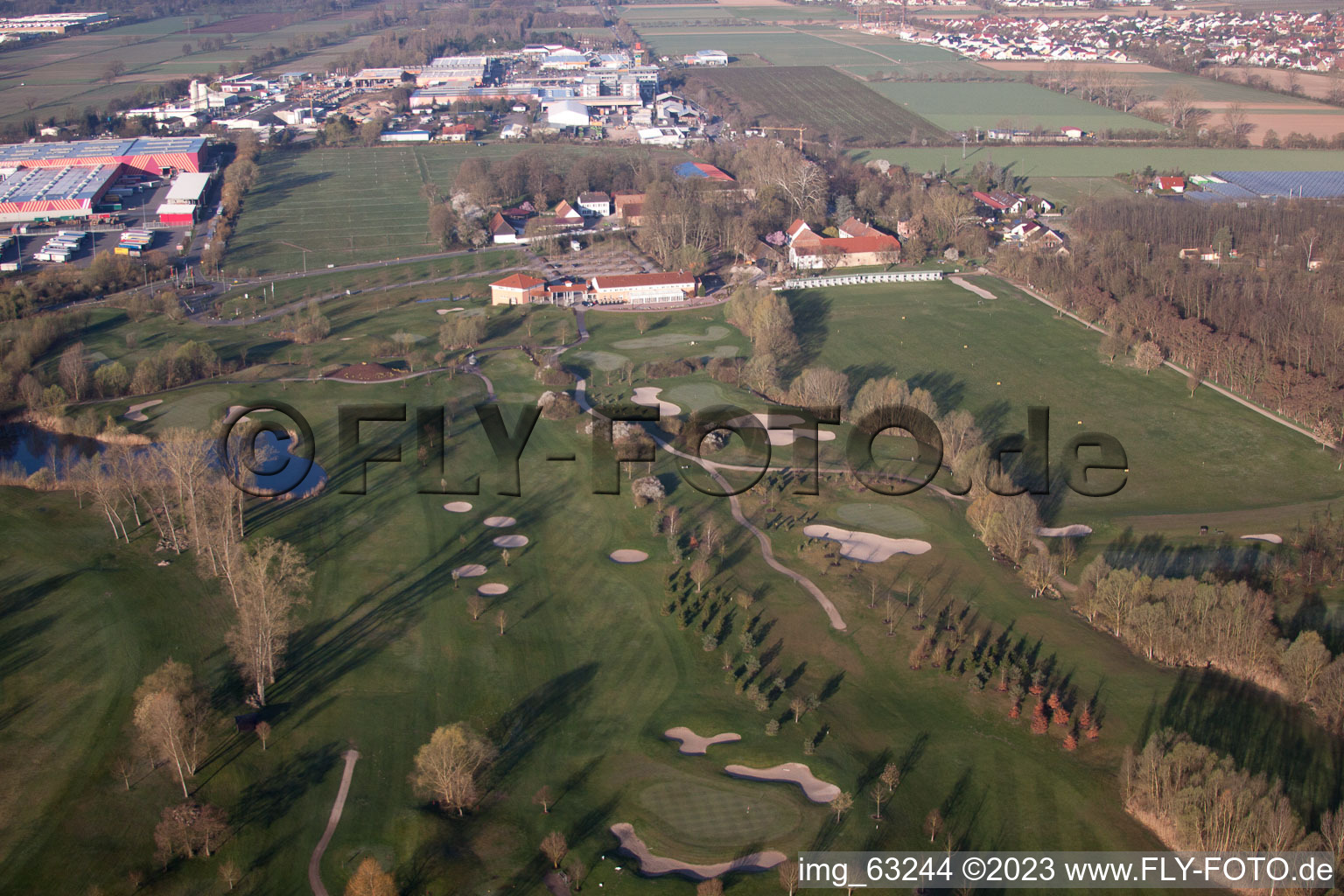 Enregistrement par drone de Golfclub Dreihof à Essingen dans le département Rhénanie-Palatinat, Allemagne