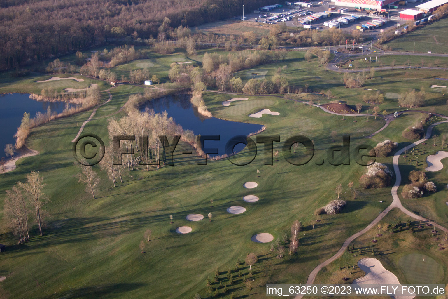 Photographie aérienne de Golfclub Dreihof à Essingen dans le département Rhénanie-Palatinat, Allemagne