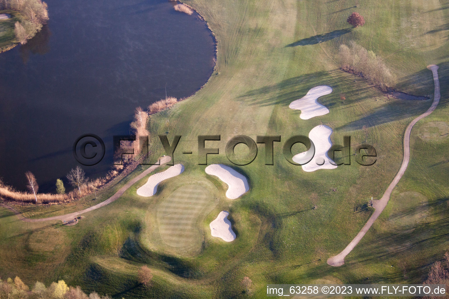 Enregistrement par drone de Golfclub Dreihof à Essingen dans le département Rhénanie-Palatinat, Allemagne