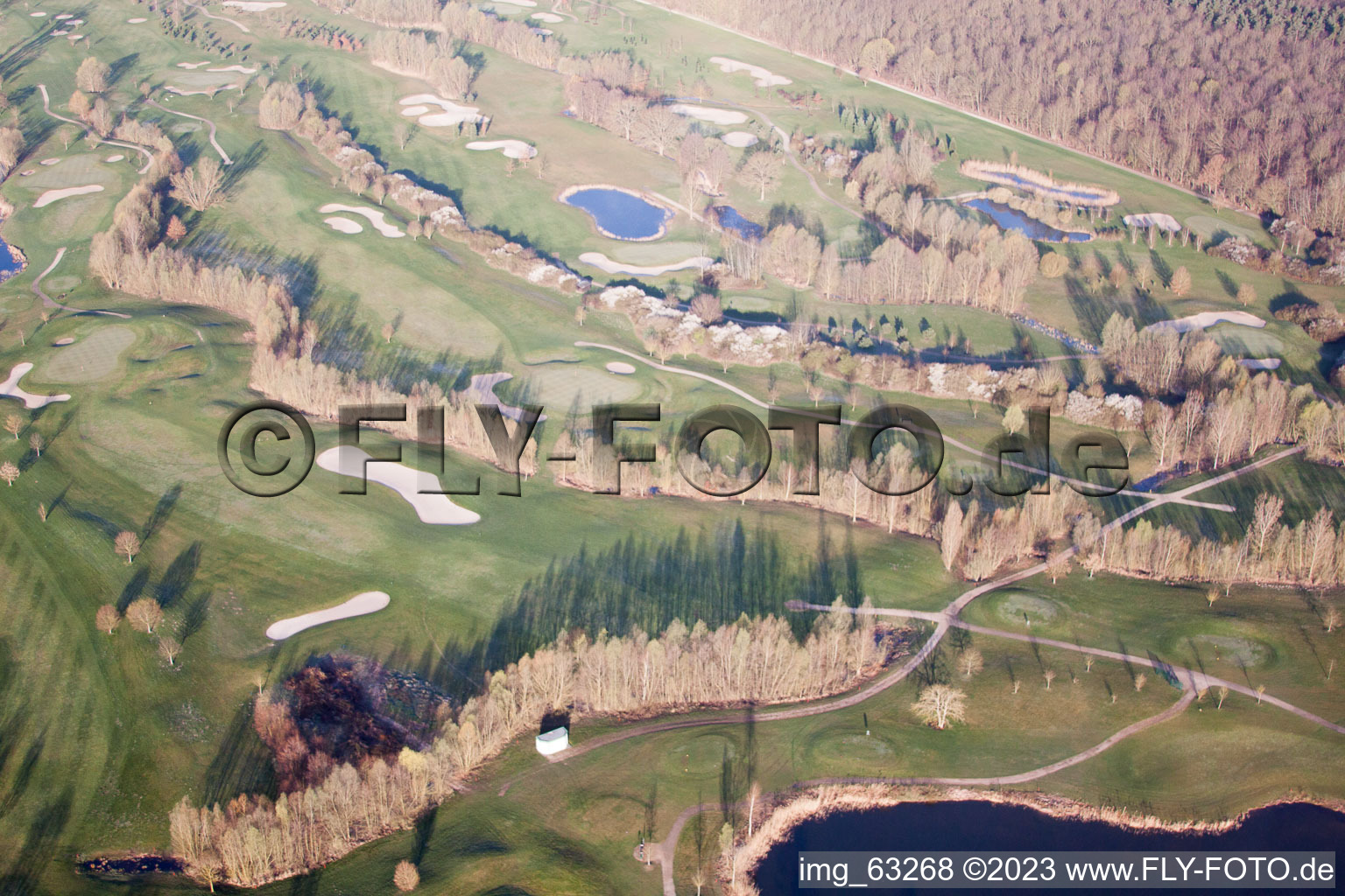 Photographie aérienne de Golfclub Dreihof à Essingen dans le département Rhénanie-Palatinat, Allemagne