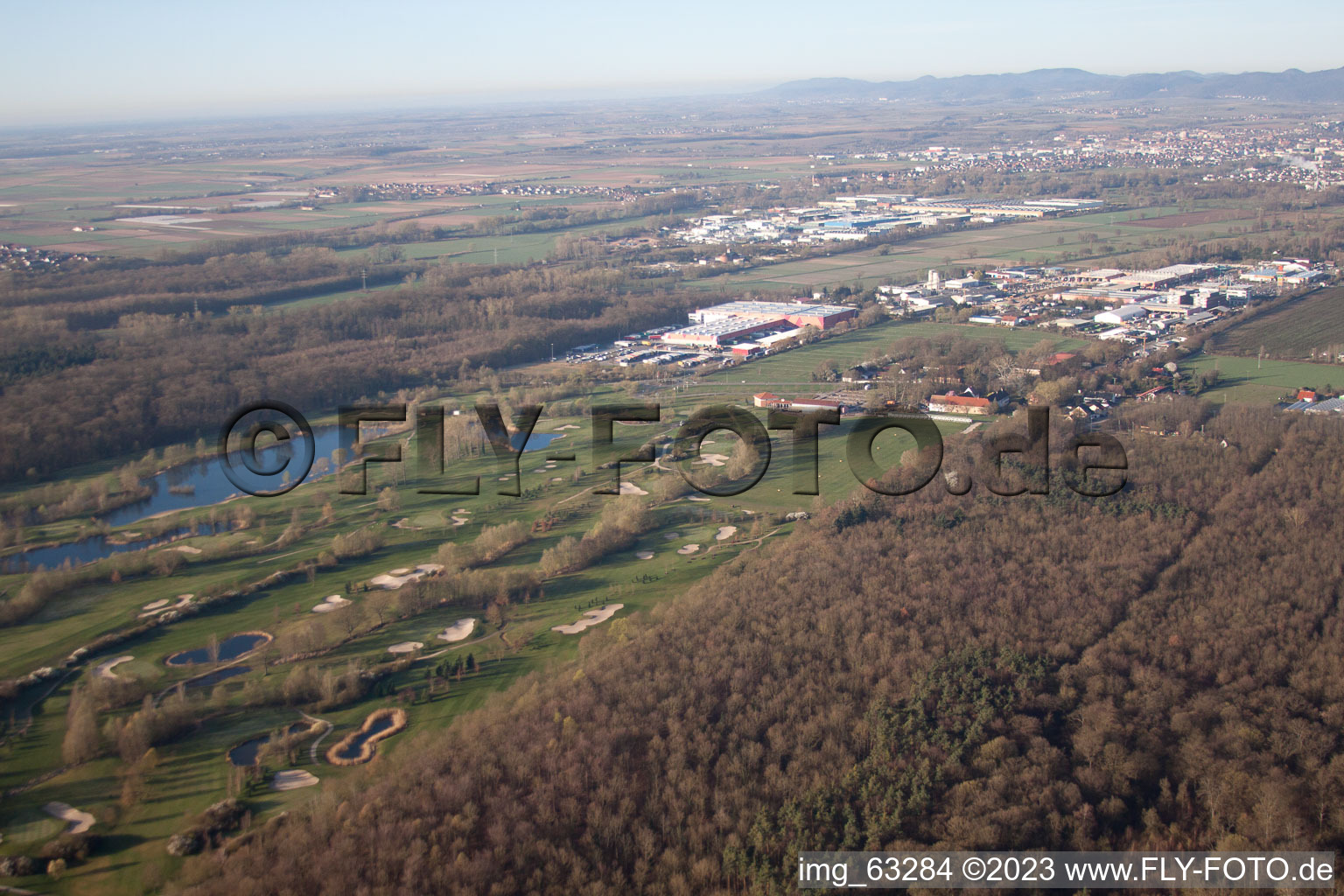 Golfclub Dreihof à Essingen dans le département Rhénanie-Palatinat, Allemagne vu d'un drone