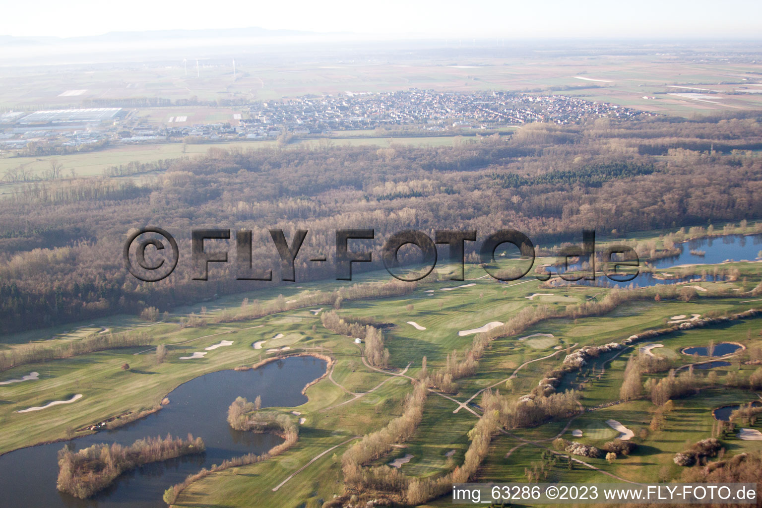 Photographie aérienne de Golfclub Dreihof à Essingen dans le département Rhénanie-Palatinat, Allemagne