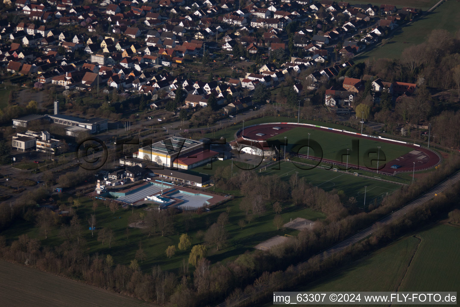 Vue oblique de Quartier Offenbach in Offenbach an der Queich dans le département Rhénanie-Palatinat, Allemagne