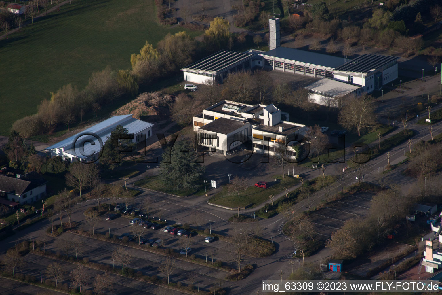 Vue aérienne de Offenbach an der Queich dans le département Rhénanie-Palatinat, Allemagne