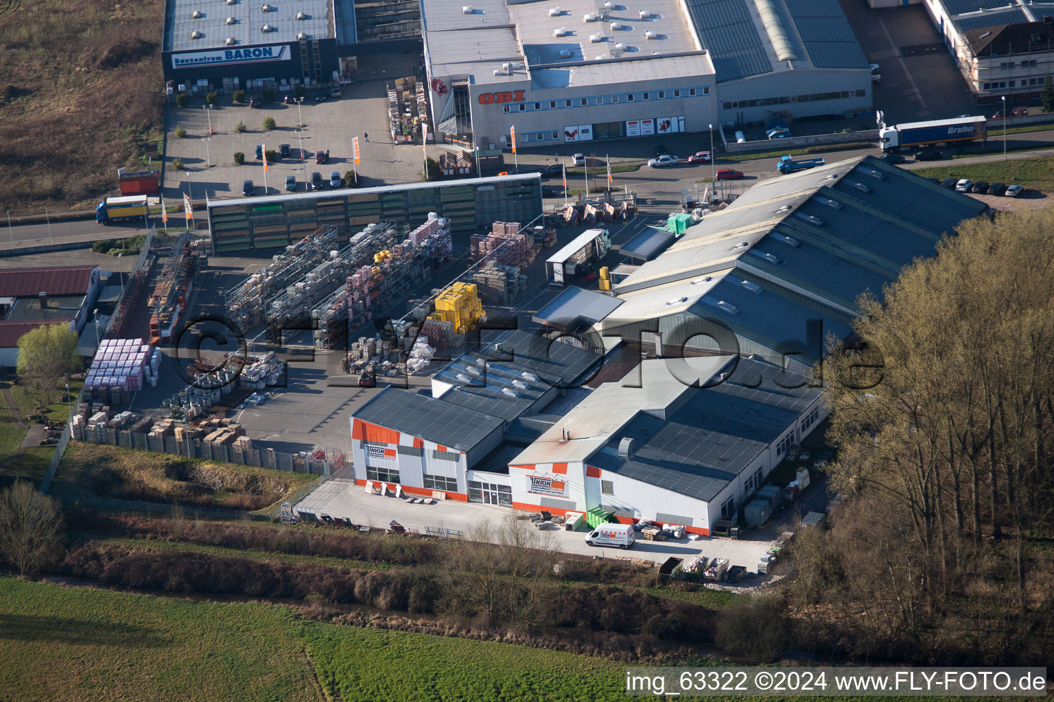 Zone industrielle de Horst à le quartier Minderslachen in Kandel dans le département Rhénanie-Palatinat, Allemagne hors des airs