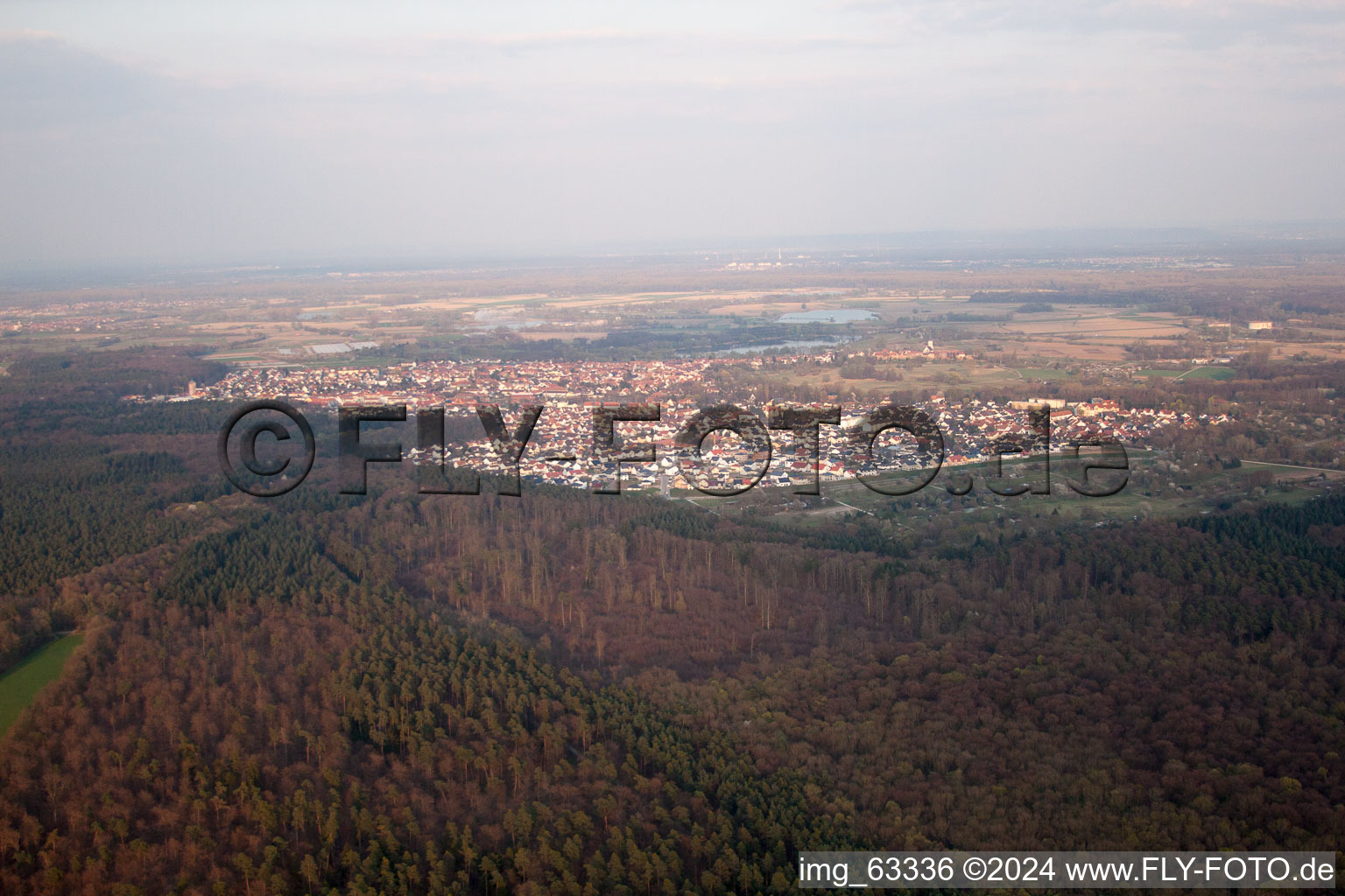 Enregistrement par drone de Jockgrim dans le département Rhénanie-Palatinat, Allemagne