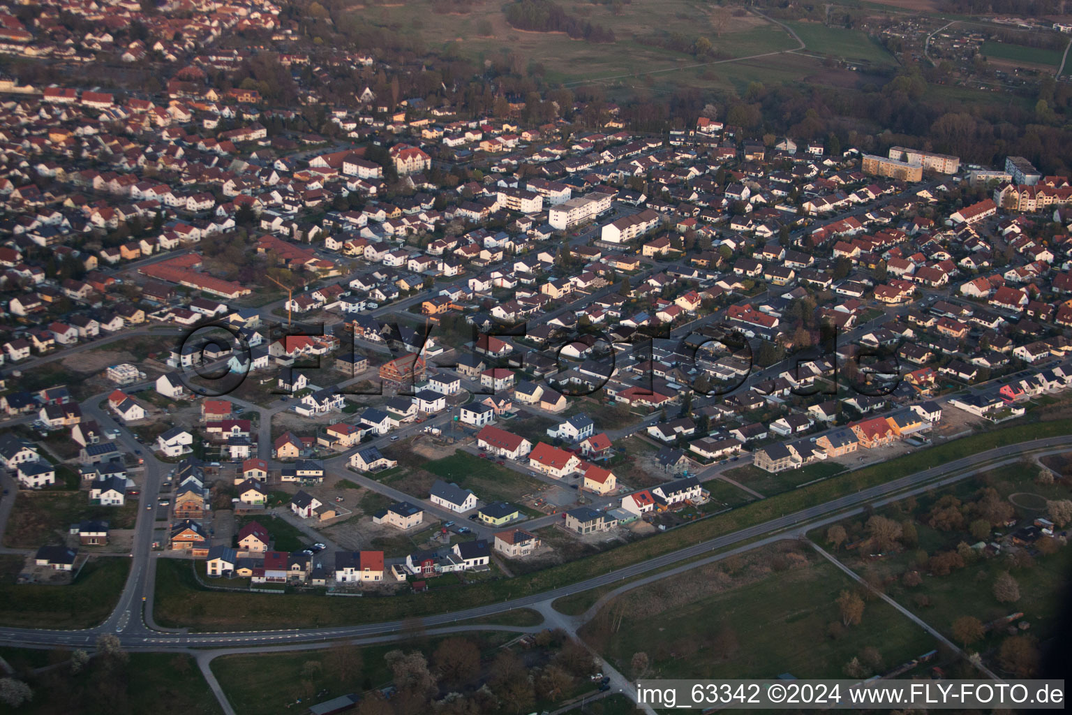 Photographie aérienne de Jockgrim dans le département Rhénanie-Palatinat, Allemagne