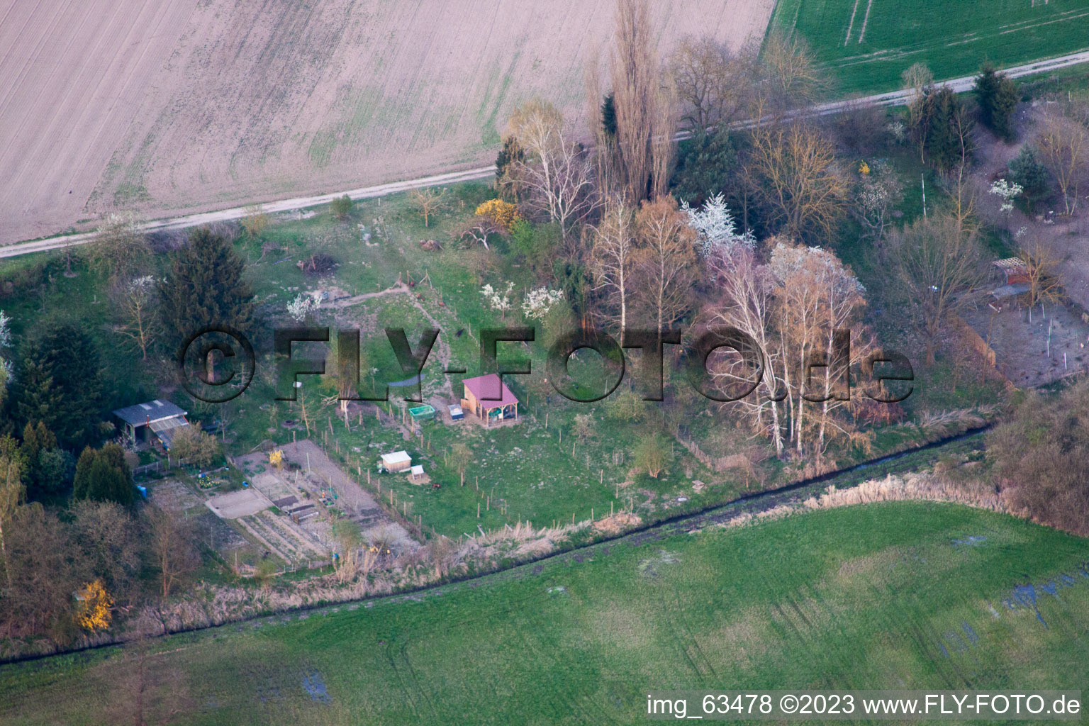 Jockgrim dans le département Rhénanie-Palatinat, Allemagne vue du ciel