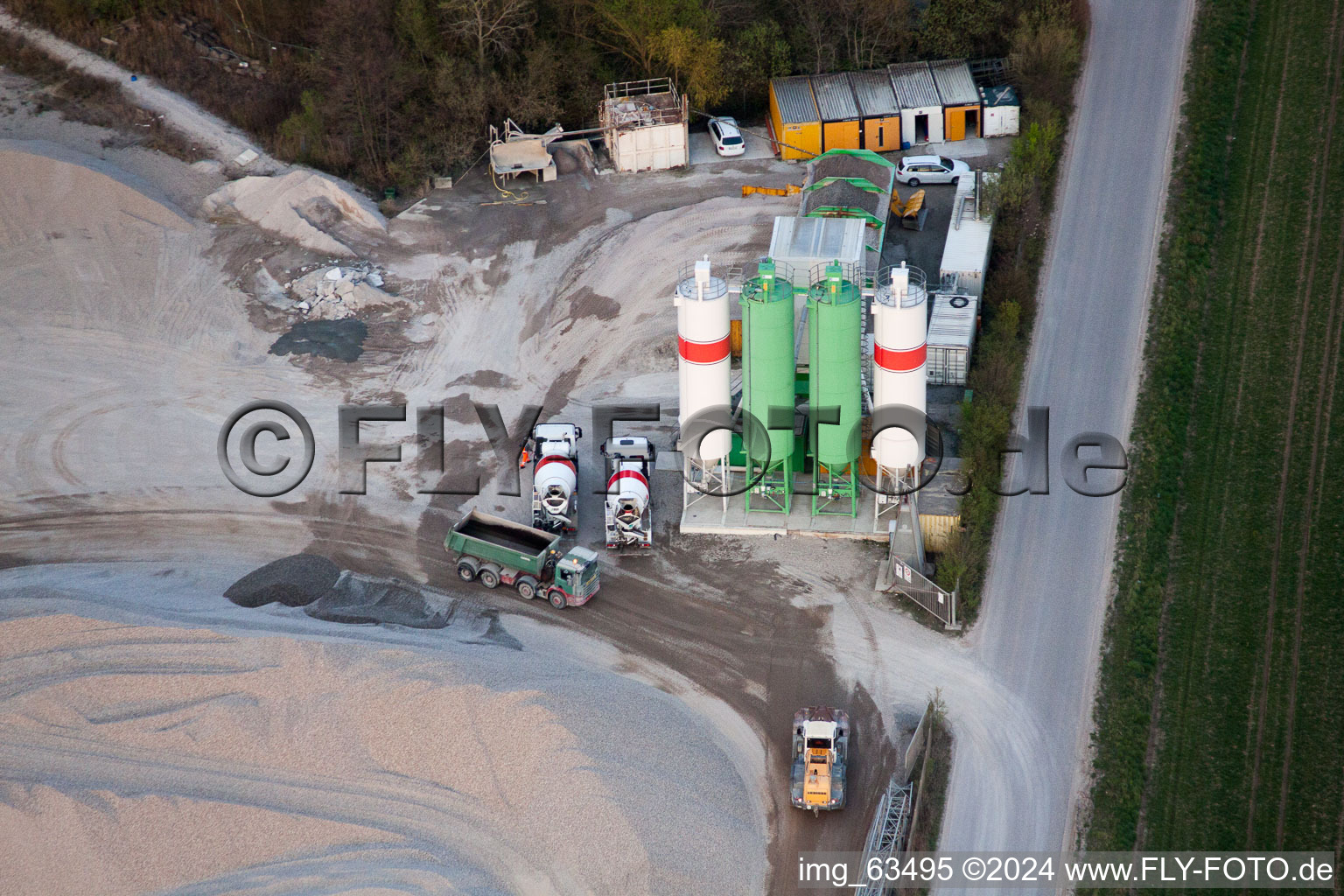 Neupotz dans le département Rhénanie-Palatinat, Allemagne depuis l'avion