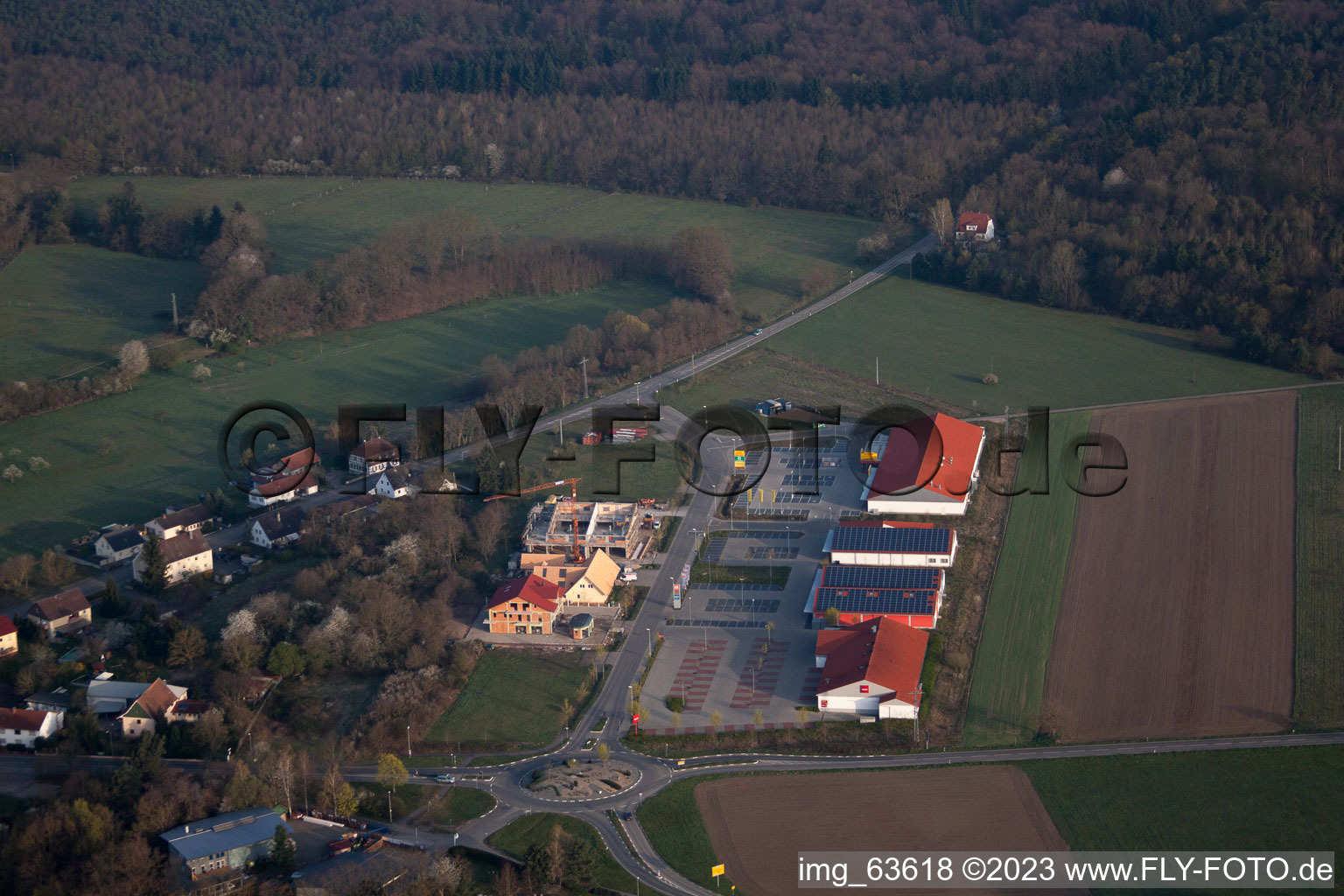 Photographie aérienne de Neulauterburg dans le département Rhénanie-Palatinat, Allemagne