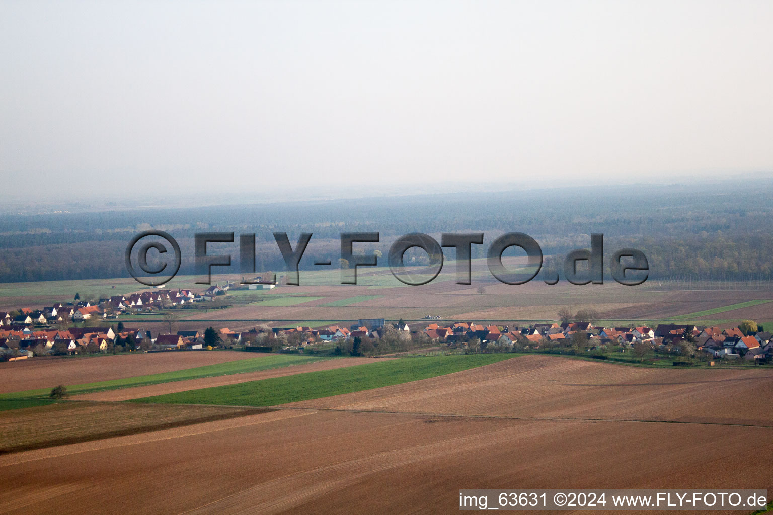 Schleithal dans le département Bas Rhin, France d'un drone