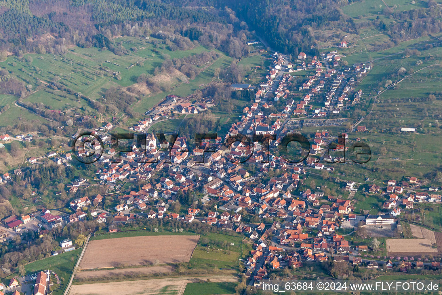 Photographie aérienne de Vue sur le village à Lembach dans le département Bas Rhin, France