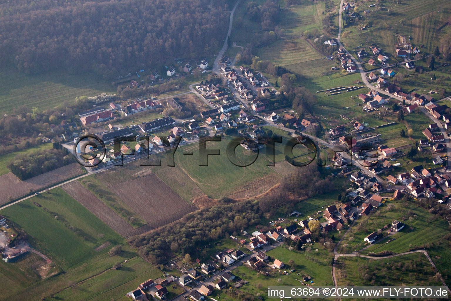 Image drone de Langensoultzbach dans le département Bas Rhin, France