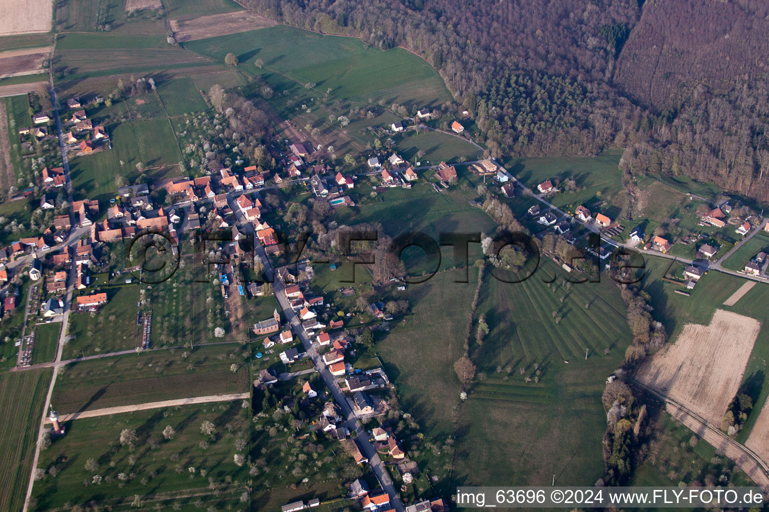 Langensoultzbach dans le département Bas Rhin, France d'un drone