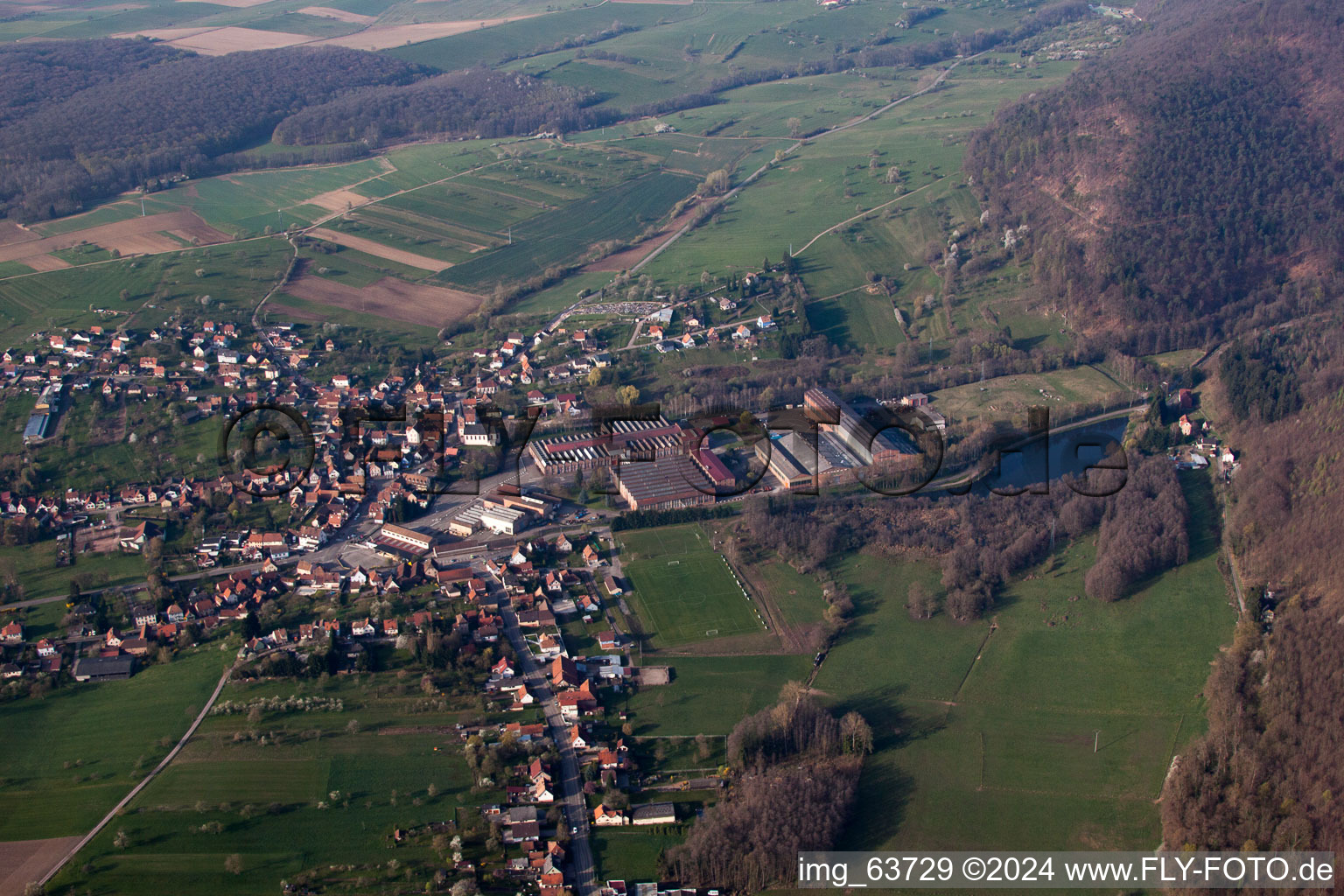 Oberbronn dans le département Bas Rhin, France vue du ciel