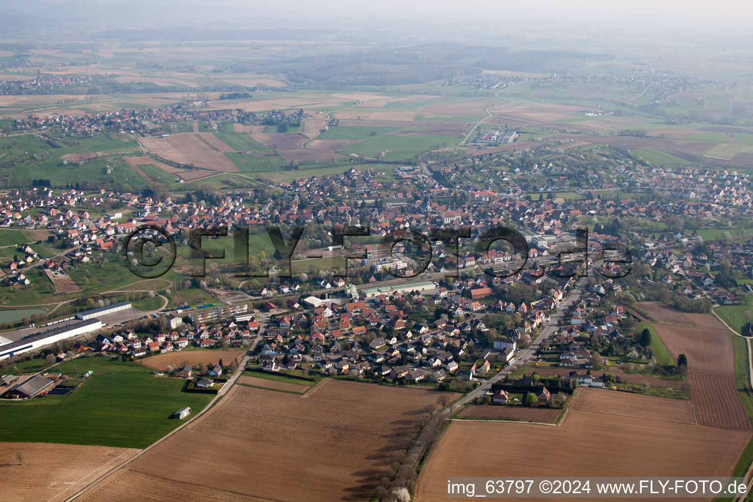 Soultz-sous-Forêts dans le département Bas Rhin, France d'en haut