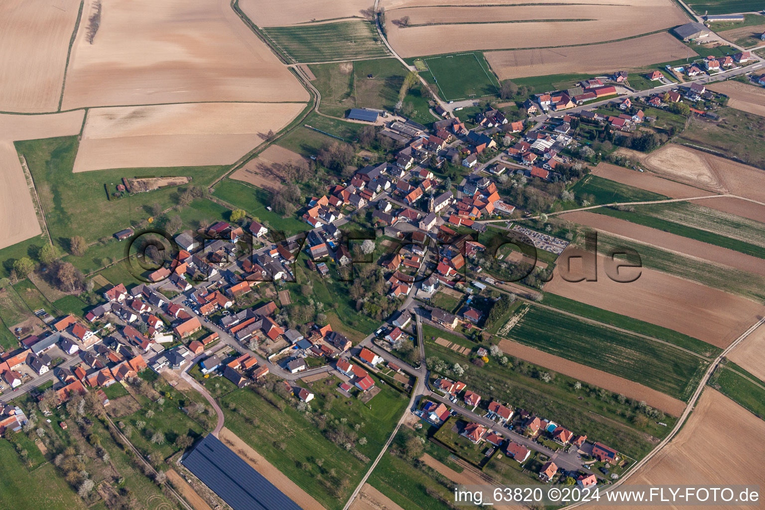 Photographie aérienne de Champs agricoles et surfaces utilisables à Siegen dans le département Bas Rhin, France