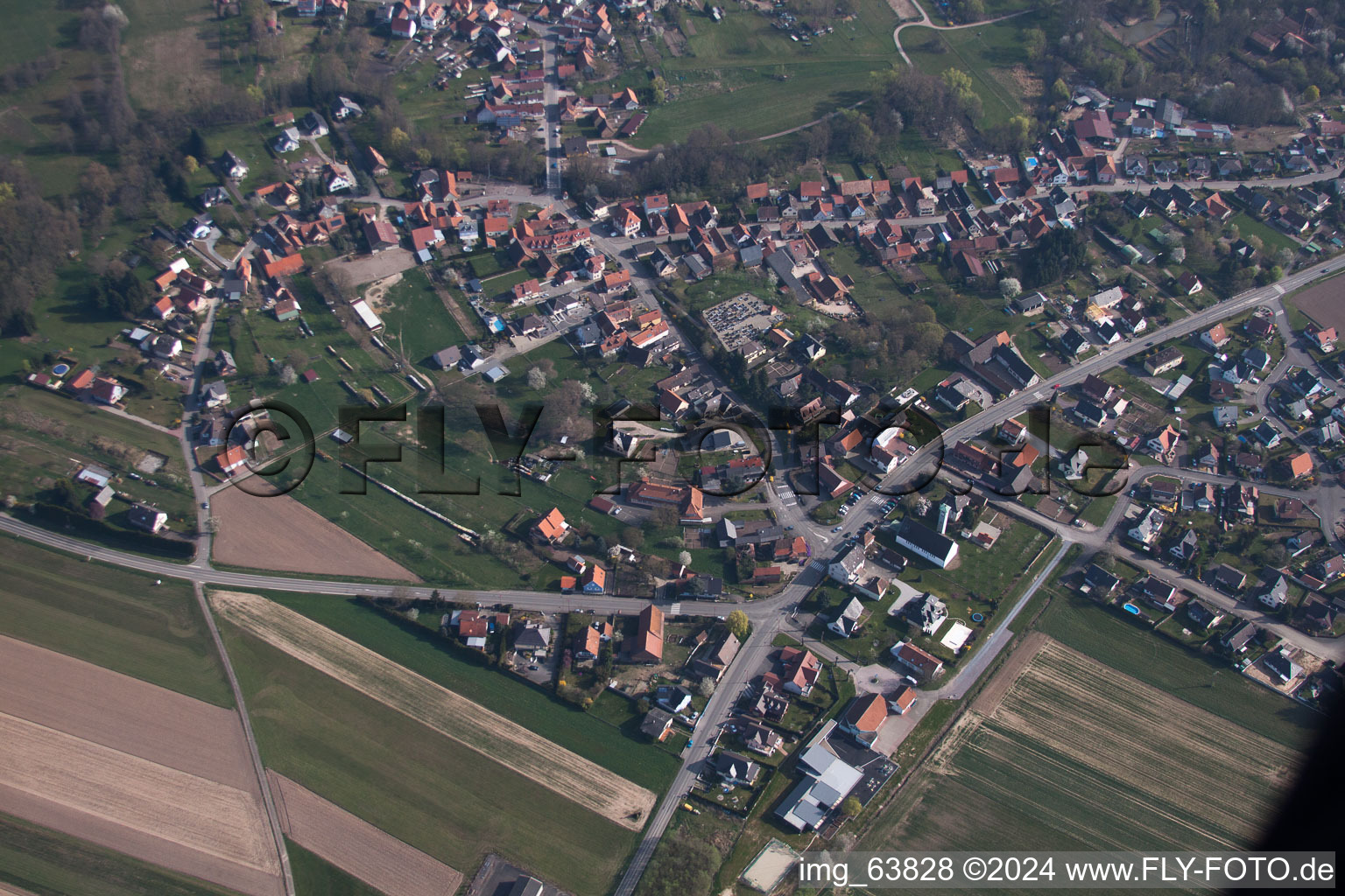 Enregistrement par drone de Scheibenhardt dans le département Rhénanie-Palatinat, Allemagne