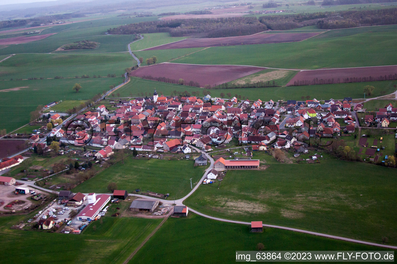 Vue aérienne de Gompertshausen dans le département Thuringe, Allemagne