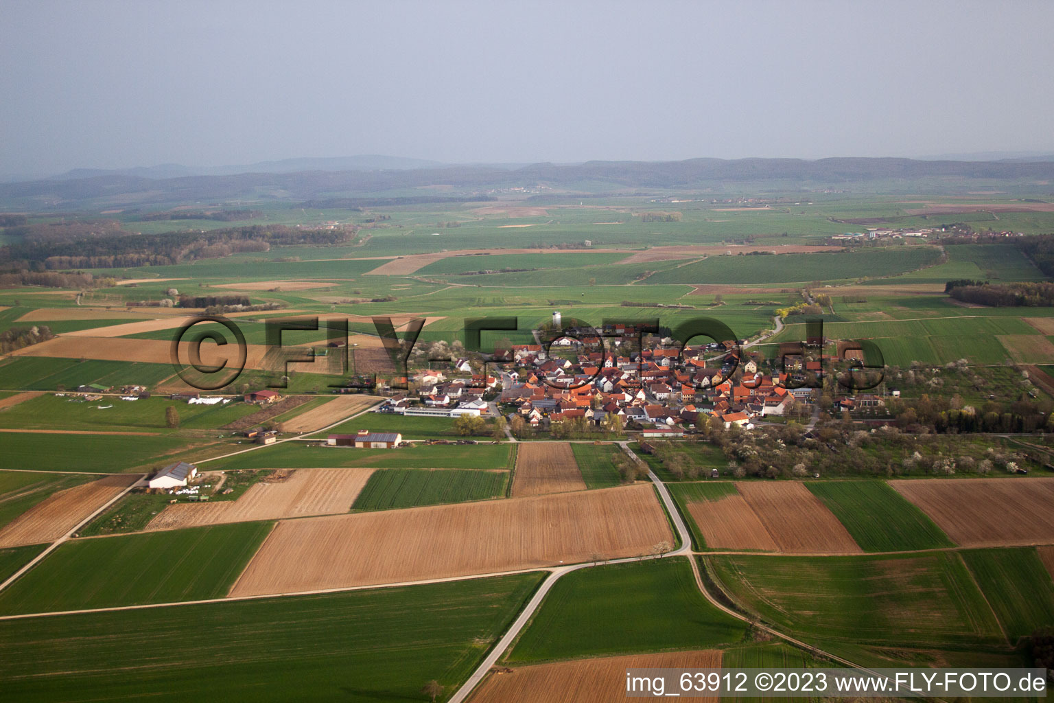 Vue aérienne de Rappershausen dans le département Bavière, Allemagne