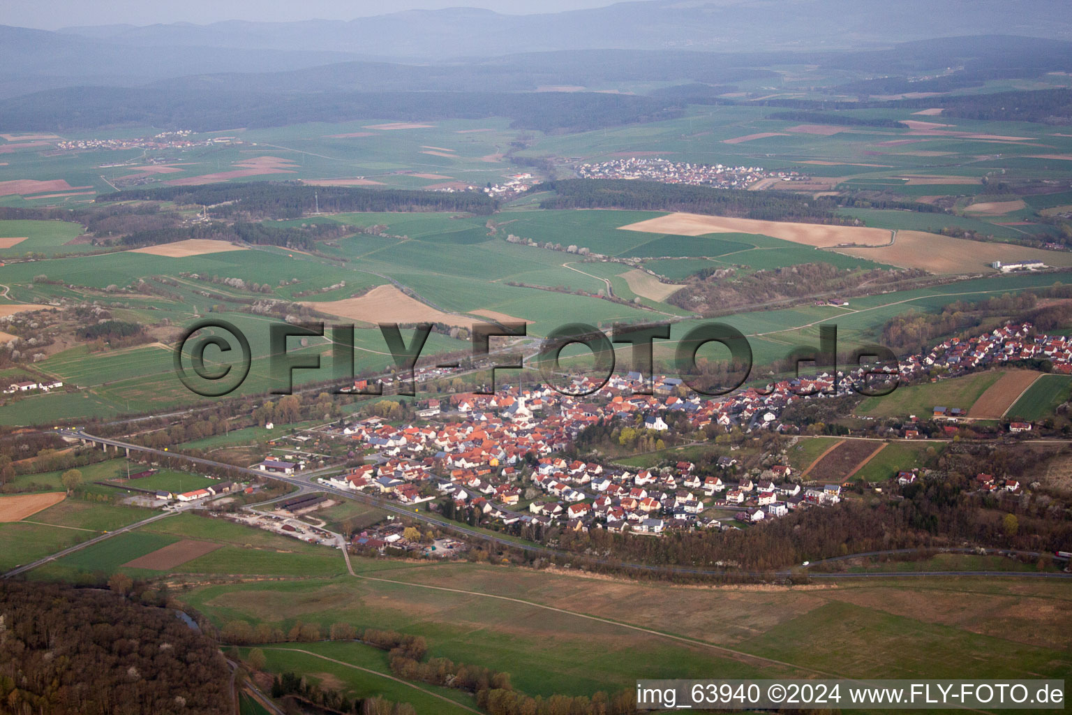 Vue oblique de Hollstadt dans le département Bavière, Allemagne