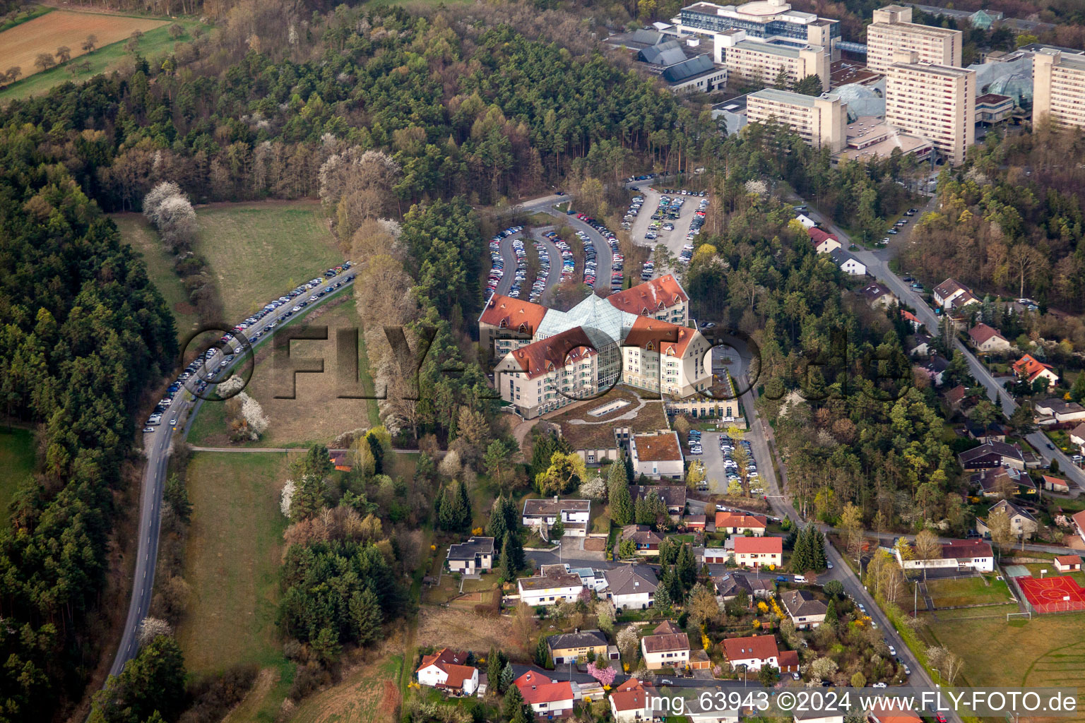 Vue aérienne de Terrain de l'hôpital de la Clinique Neurologique Bad Neustadt an der Saale à le quartier Herschfeld in Bad Neustadt an der Saale dans le département Bavière, Allemagne