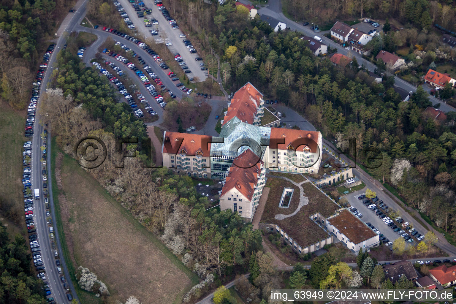 Vue oblique de Terrain de l'hôpital de la Clinique Neurologique Bad Neustadt an der Saale à le quartier Herschfeld in Bad Neustadt an der Saale dans le département Bavière, Allemagne