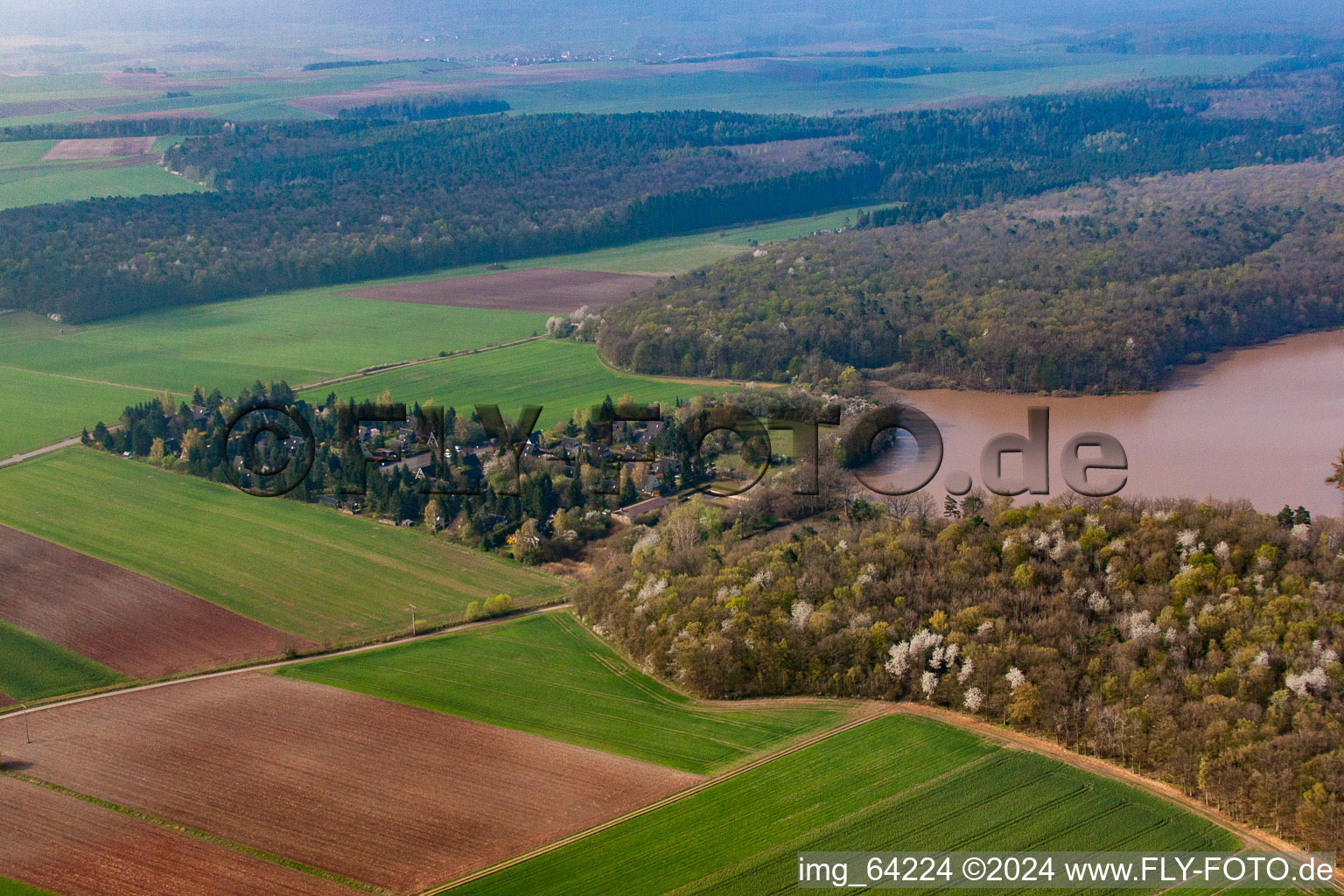 Vue aérienne de Schwanhausen dans le département Bavière, Allemagne