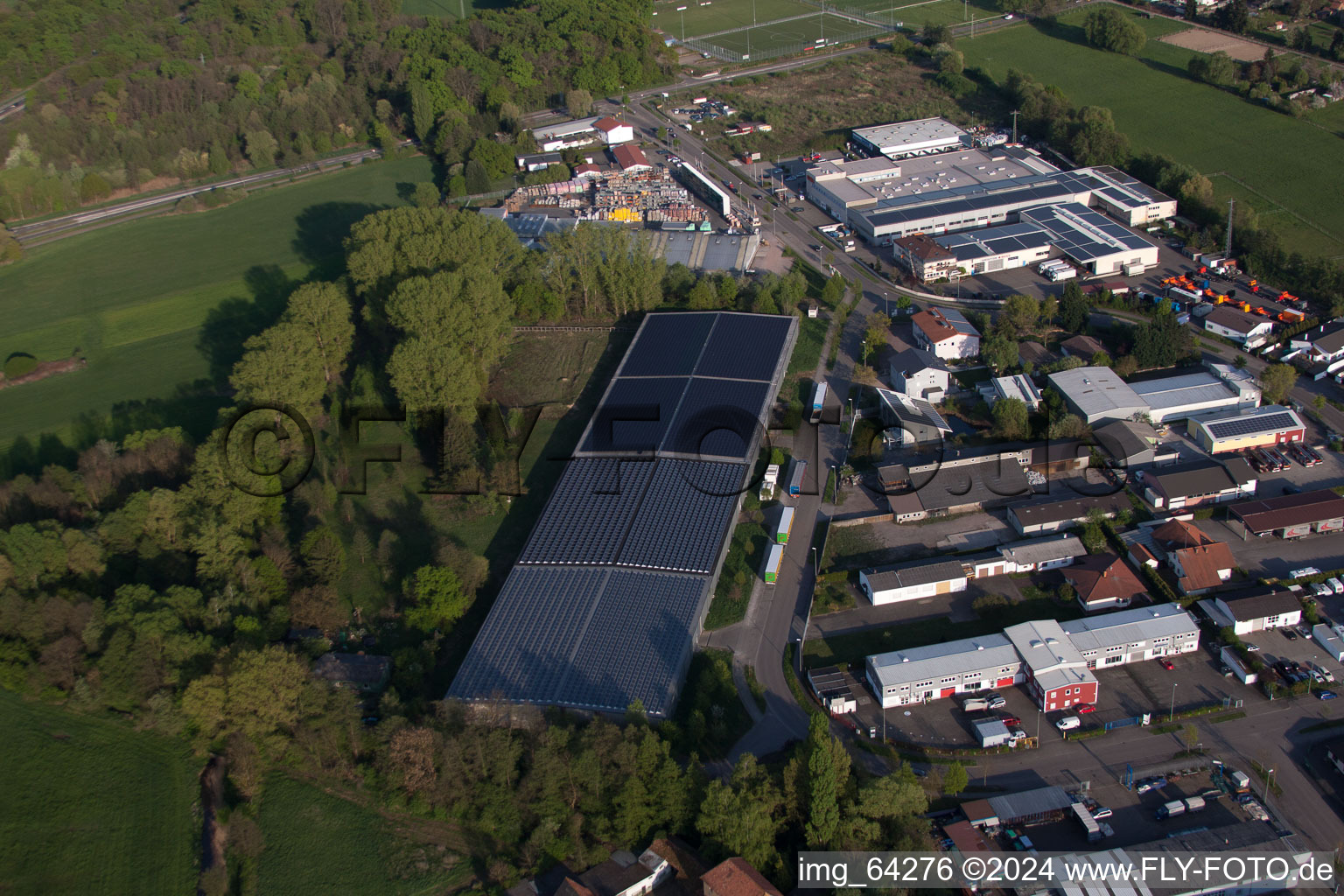 Vue oblique de Zone industrielle de Horst à le quartier Minderslachen in Kandel dans le département Rhénanie-Palatinat, Allemagne