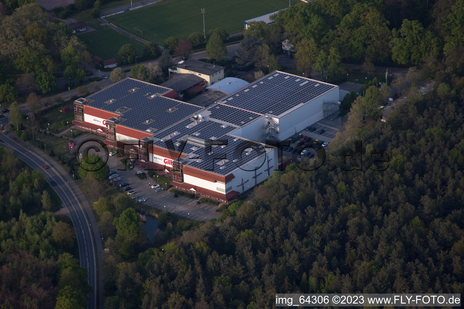 Vue aérienne de Magasin de meubles Gilb à le quartier Herxheim in Herxheim bei Landau dans le département Rhénanie-Palatinat, Allemagne