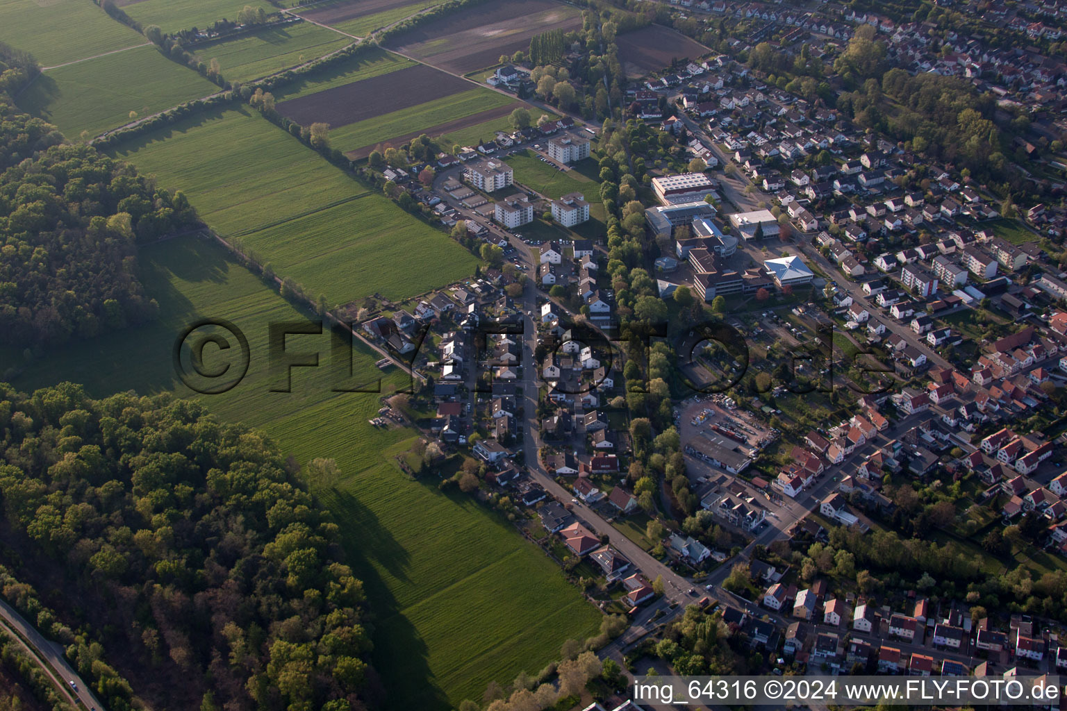 Quartier Herxheim in Herxheim bei Landau dans le département Rhénanie-Palatinat, Allemagne hors des airs