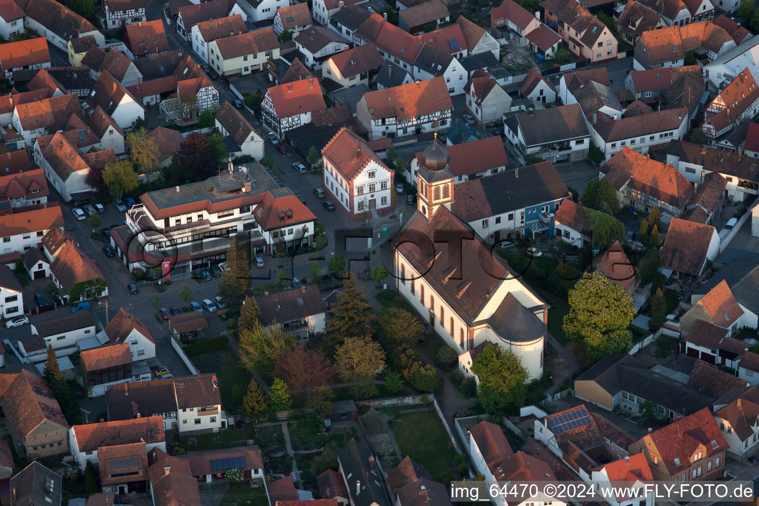 Enregistrement par drone de Hagenbach dans le département Rhénanie-Palatinat, Allemagne