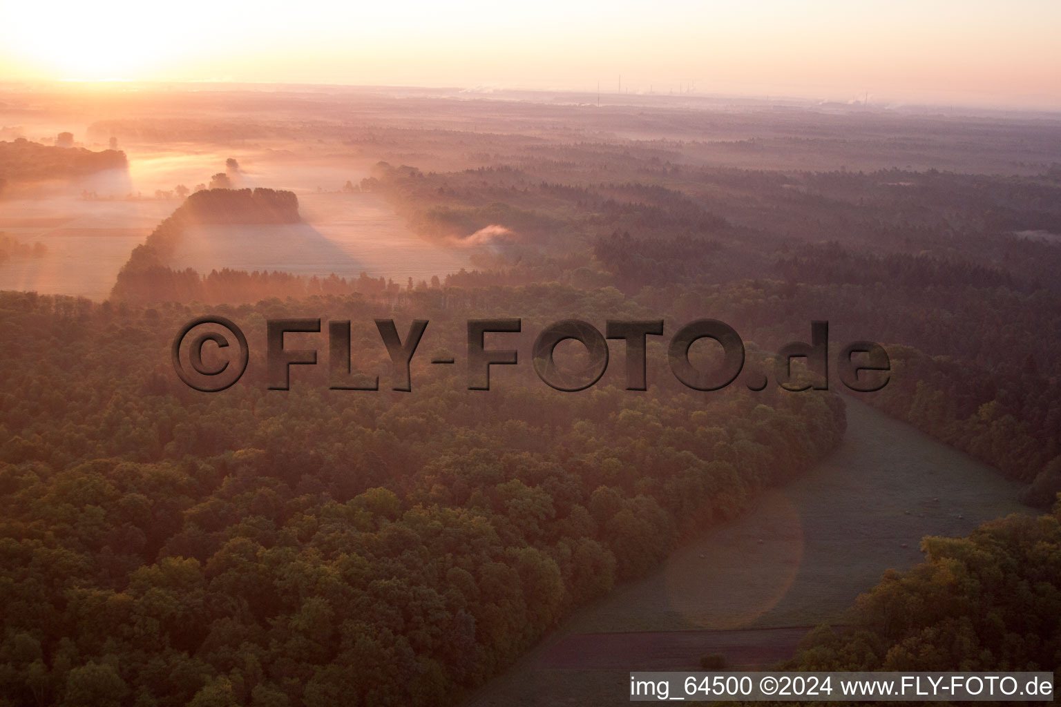 Vallée d'Otterbachtal à Minfeld dans le département Rhénanie-Palatinat, Allemagne hors des airs