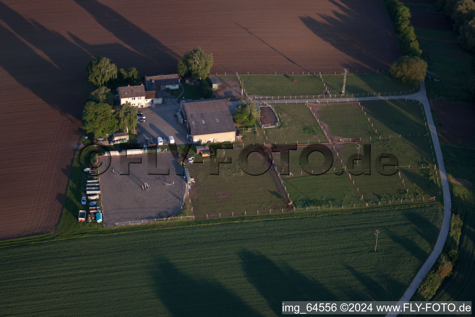 Impflingen dans le département Rhénanie-Palatinat, Allemagne depuis l'avion