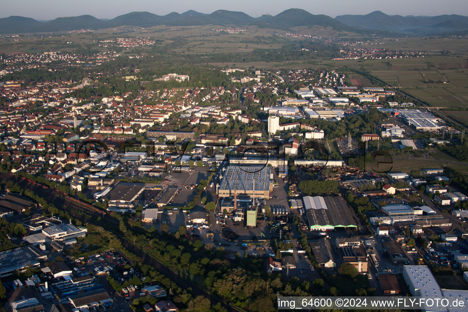 Image drone de Landau in der Pfalz dans le département Rhénanie-Palatinat, Allemagne