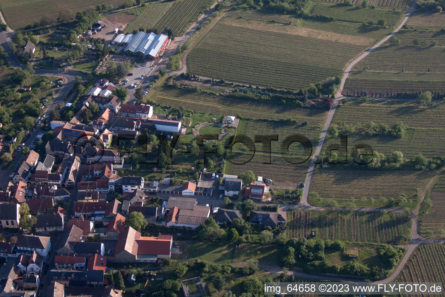 Photographie aérienne de Belle maison de campagne Loblocher Hof à le quartier Gimmeldingen in Neustadt an der Weinstraße dans le département Rhénanie-Palatinat, Allemagne