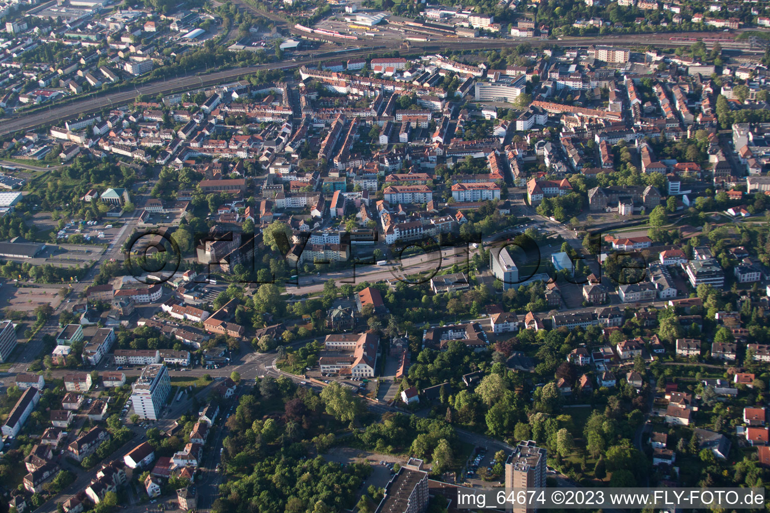 Vue aérienne de Prairie du festival à Neustadt an der Weinstraße dans le département Rhénanie-Palatinat, Allemagne